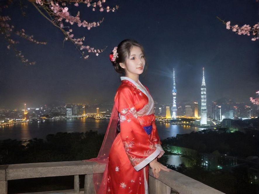 广州璀璨夜景下的休闲娱乐场所